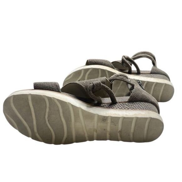 DIBA TRUE GREEN CLOVER Women's Taupe Snake Print Leather Platform Sandals Size 1 - Picture 3 of 5